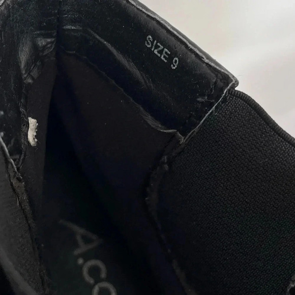 5/20$ Ardene cute black booties with  small heel size 9 - Picture 3 of 9